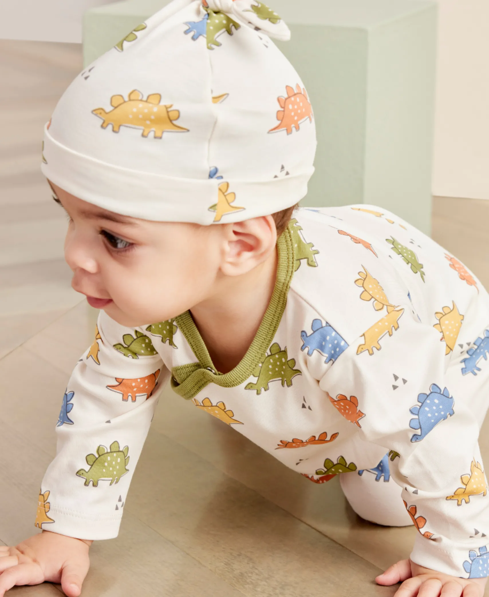 Kissy Love Dino Traffic Hat